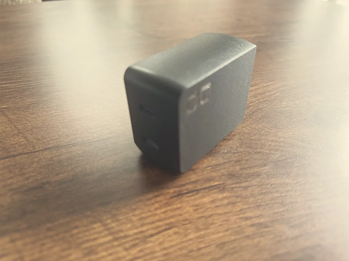 本体。USB-Cが2ポート